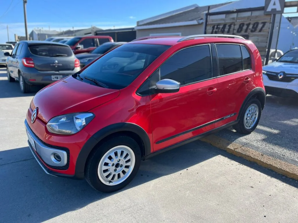 Volkswagen CROSS UP! 1.0 MPI – 5 PUERTAS – CAJA MANUAL