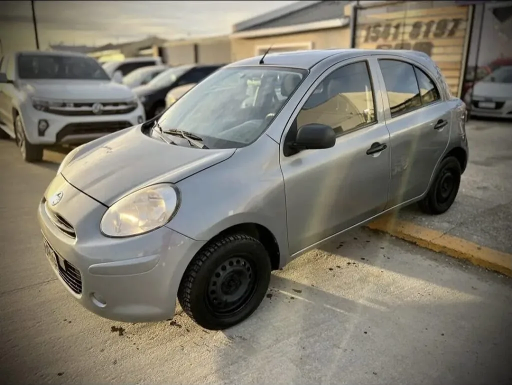 Nissan MARCH ACTIVE PURE DRIVE – CAJA MANUAL